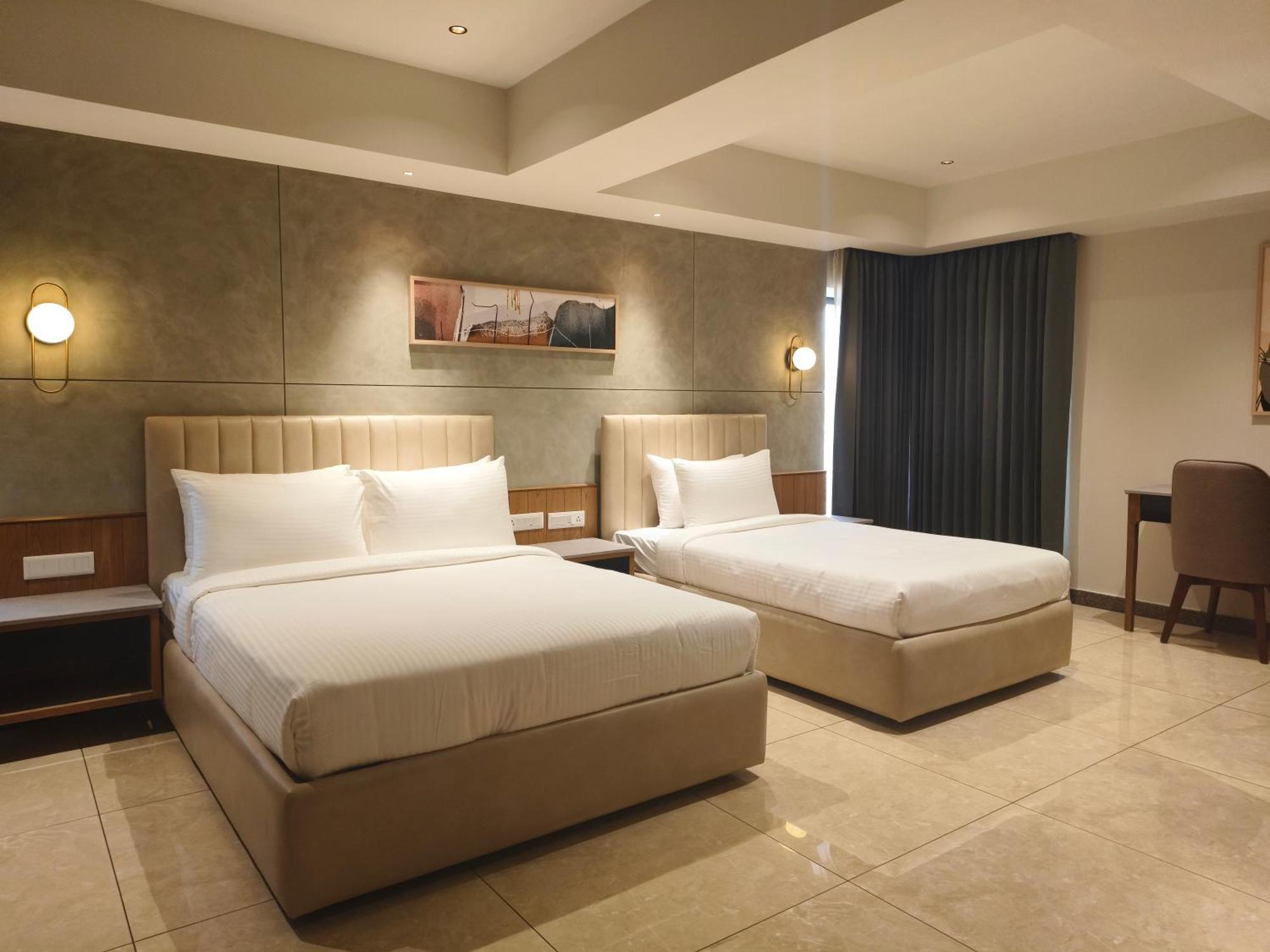 Olive Hotel Le Opera By Embassy Group Bangalore Exterior foto